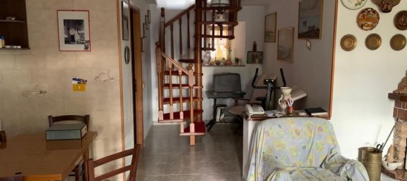 4 rooms House in Arcola, Italy No. 131480 3