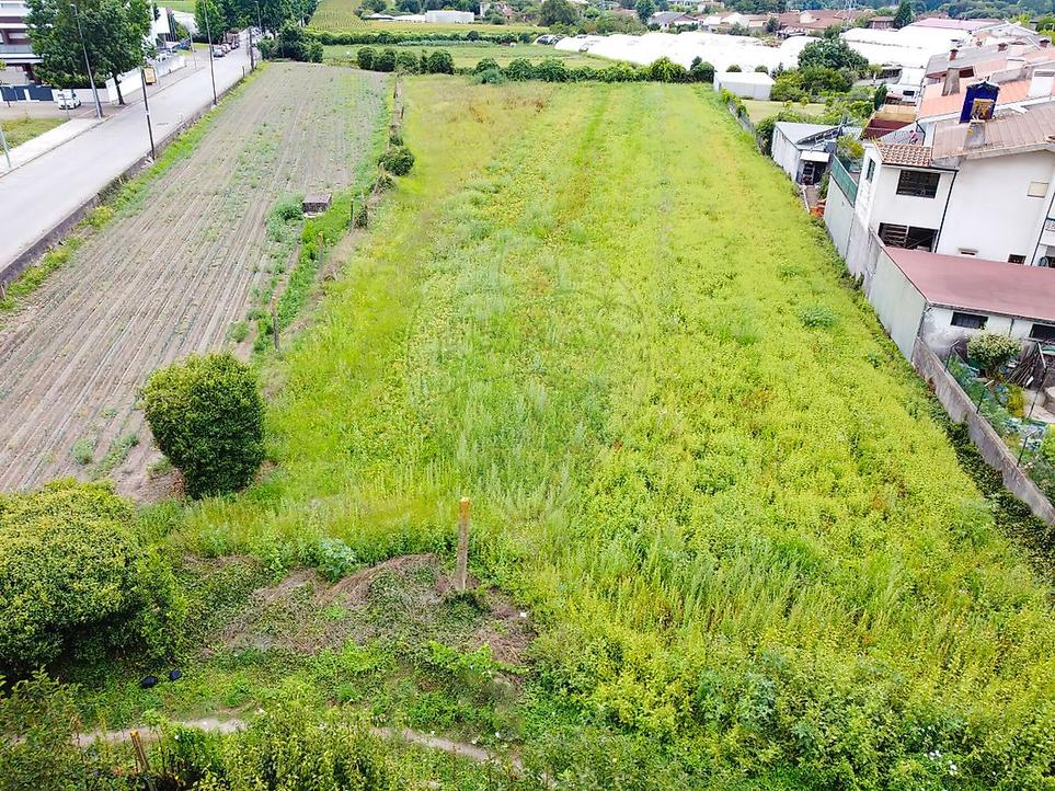  قطعة أرض في Maia, Portugal رقم 218623