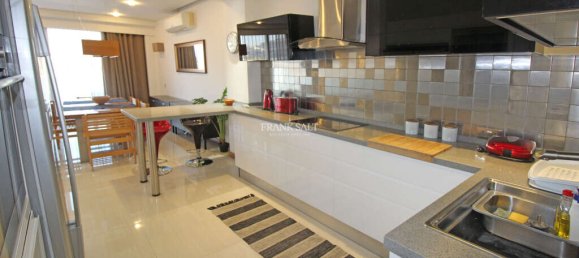 Apartamento de 2 dormitorios en Sliema, Malta No. 3533 4