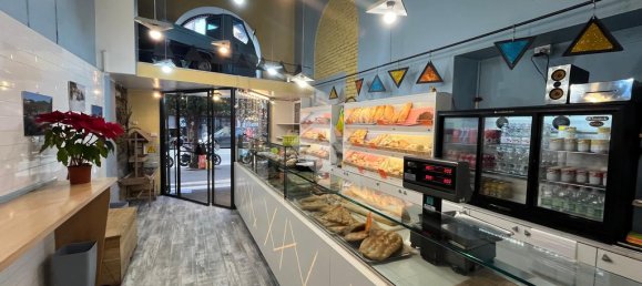 3 rooms Commercial property in La Spezia, Italy No. 85771 6