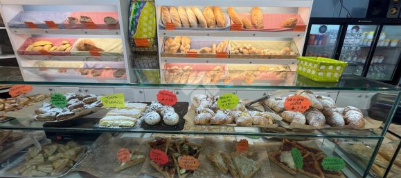 3 rooms Commercial property in La Spezia, Italy No. 85771 5