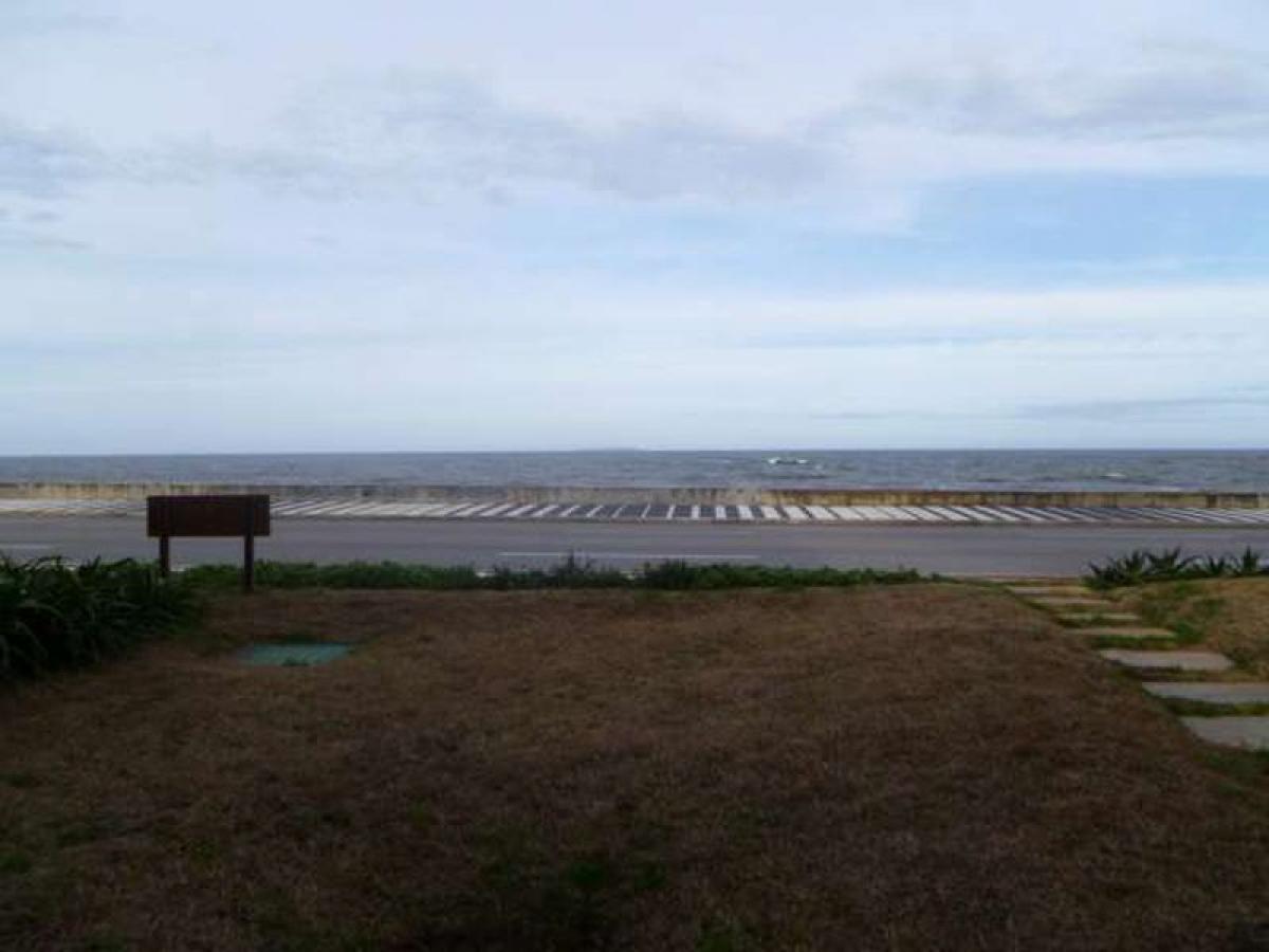 3 bedrooms Apartment in Maldonado, Uruguay No. 3200