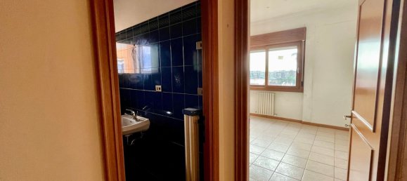 5 bedrooms Apartment in Rome, Italy No. 330837 10