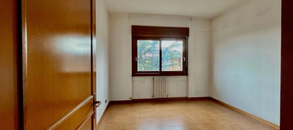 5 bedrooms Apartment in Rome, Italy No. 330837 2