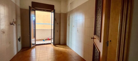 5 bedrooms Apartment in Rome, Italy No. 330837 6