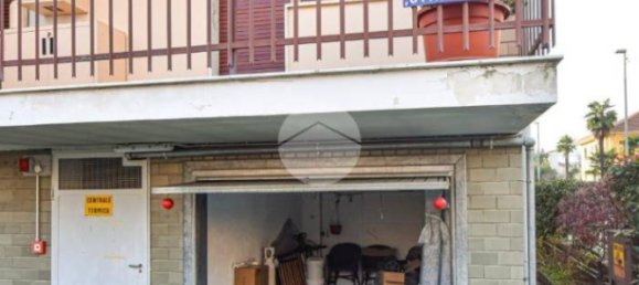 Квартира с 2 спальнями в Джавено, Италия № 173925 2