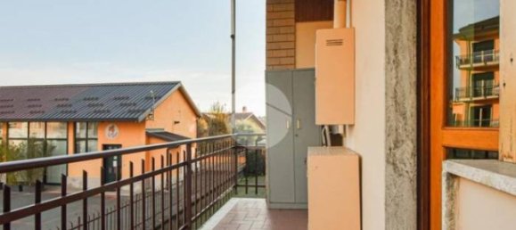 Квартира с 2 спальнями в Джавено, Италия № 173925 27