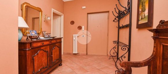 Квартира с 2 спальнями в Джавено, Италия № 173925 25