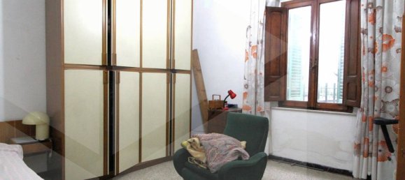 8-salle Appartement à Pontedera, Italy No. 19254 20