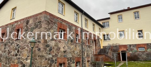 12غرفة بناية في Uckermark, Germany رقم 345291 3