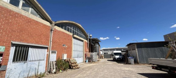 Lagerhaus in Signa, Italy 350m², Nr. 260516 2