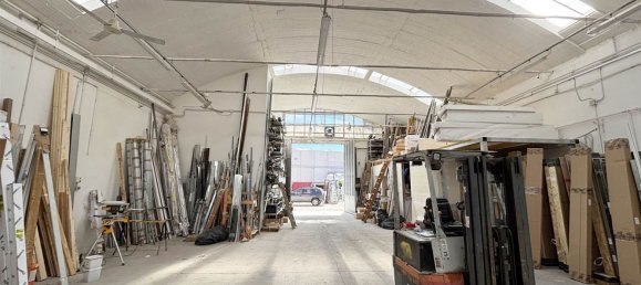 Lagerhaus in Signa, Italy 350m², Nr. 260516 3