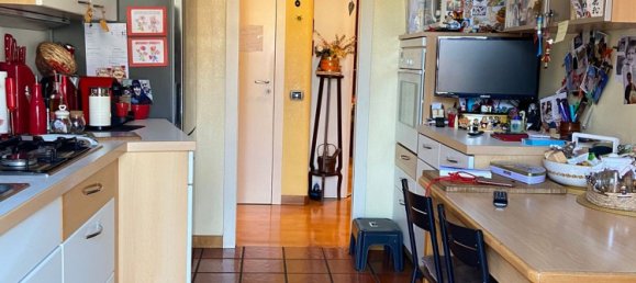 3 Schlafzimmer Wohnung in Bresso, Italy, Nr. 360545 9