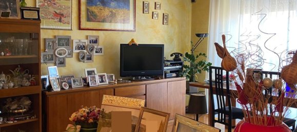 3 Schlafzimmer Wohnung in Bresso, Italy, Nr. 360545 6