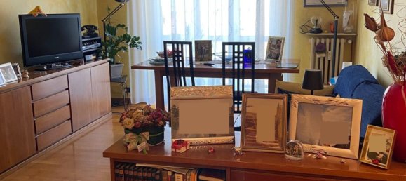 3 Schlafzimmer Wohnung in Bresso, Italy, Nr. 360545 4