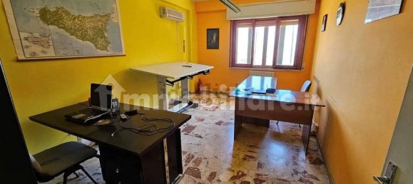 5 bedrooms Apartment in Enna, Italy No. 252496 9