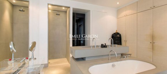 3 bedrooms Hotel in Paris, France No. 171819 8