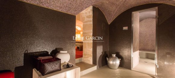 3 bedrooms Hotel in Paris, France No. 171819 12