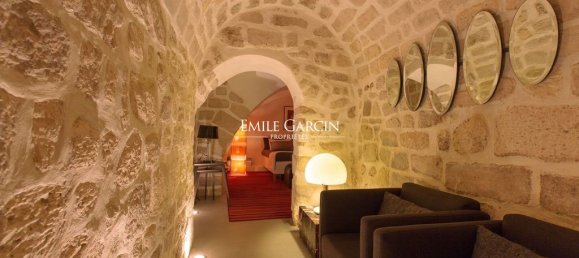 3 bedrooms Hotel in Paris, France No. 171819 14