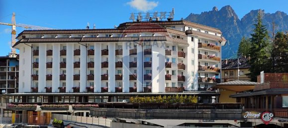3 rooms Penthouse in Cortina d'Ampezzo, Italy No. 298769 17