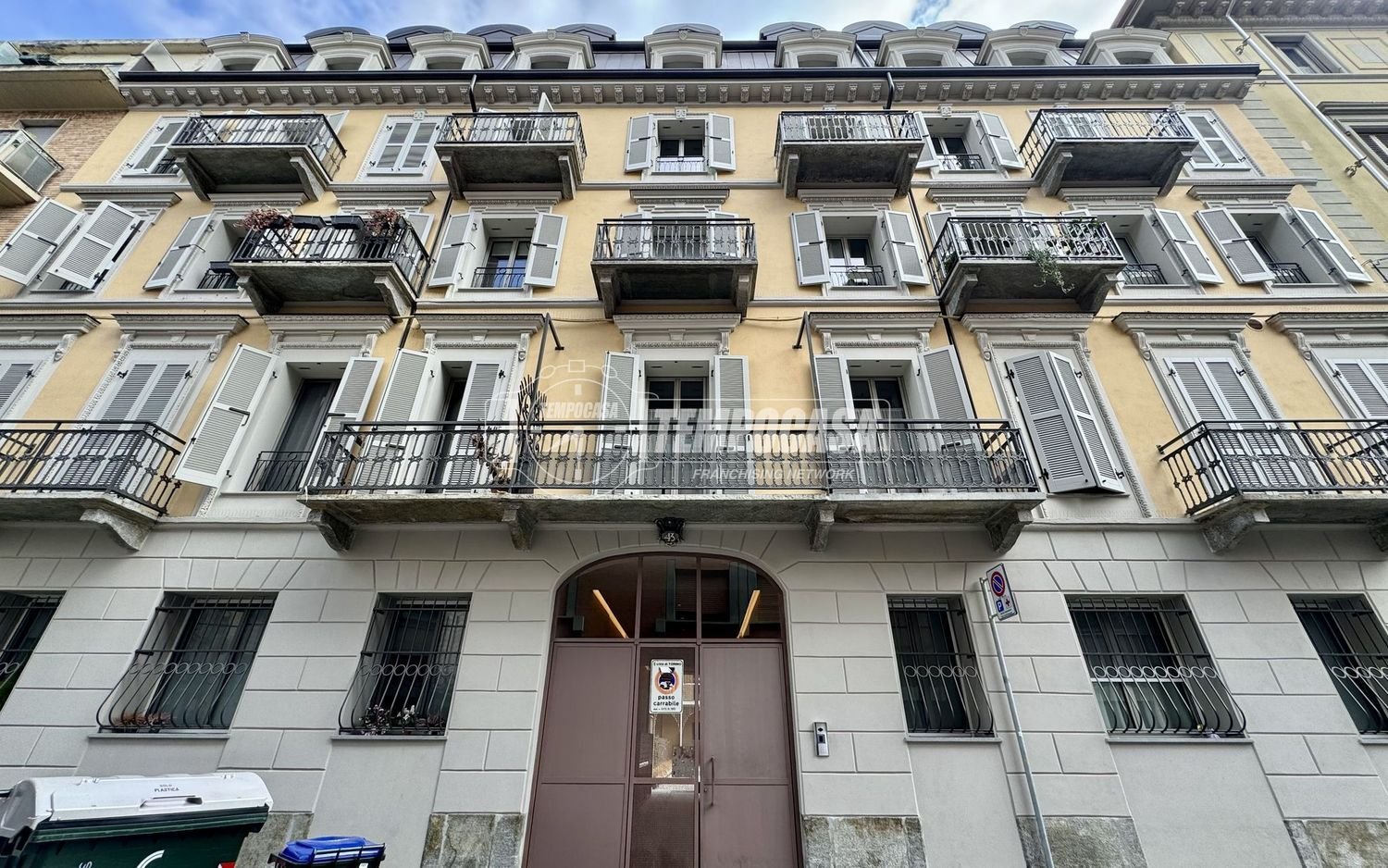 Studio in Turin, Italy No. 202481