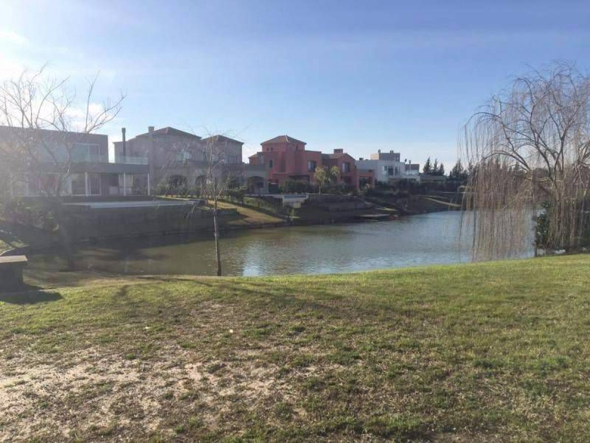  Land in Tigre, Argentina No. 34820