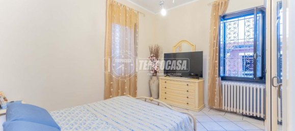 3 rooms House in Magenta, Italy No. 4808 37