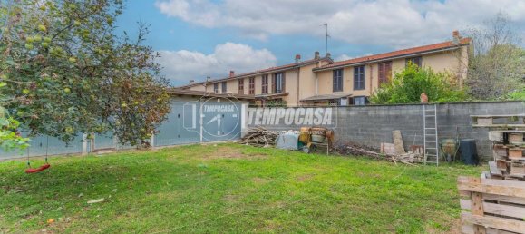 3 rooms House in Magenta, Italy No. 4808 32