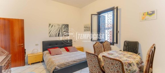 3 rooms House in Magenta, Italy No. 4808 14