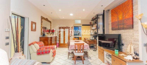 3 rooms House in Magenta, Italy No. 4808 28