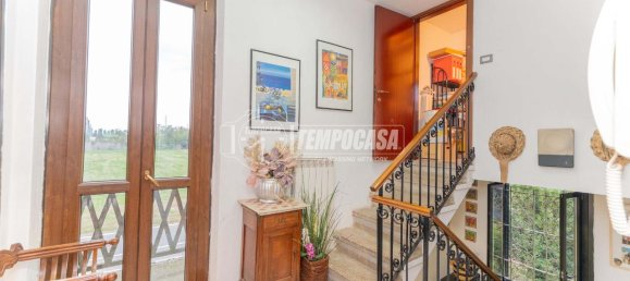 3 rooms House in Magenta, Italy No. 4808 16