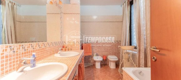 3 rooms House in Magenta, Italy No. 4808 13