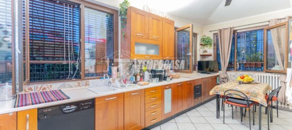 3 rooms House in Magenta, Italy No. 4808 30