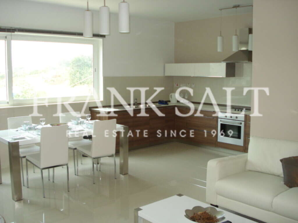 Квартира с 2 спальнями в Сент-Джулианс, Мальта № 8492