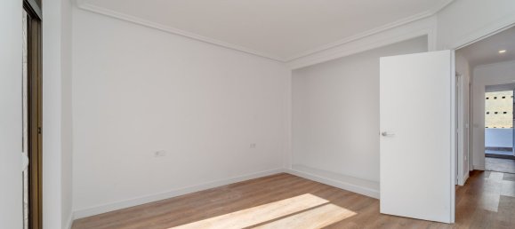 3 bedrooms Apartment in Alicante, Spain No. 114472 12