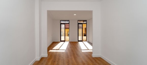 3 bedrooms Apartment in Alicante, Spain No. 114472 8