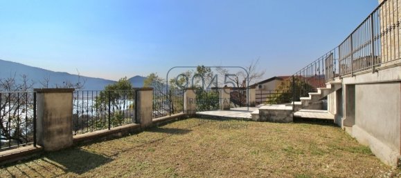 2 bedrooms Villa in Sarnico, Italy No. 404425 4