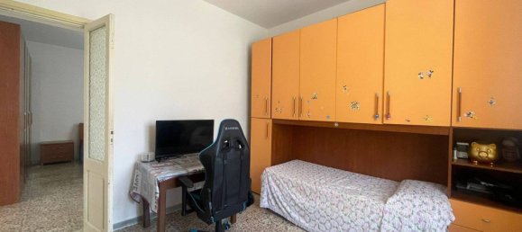 2 Schlafzimmer Haus in Castelliri, Italy, Nr. 56885 23