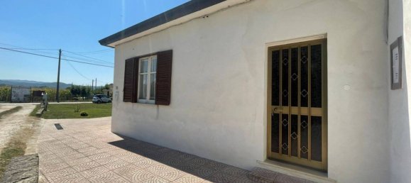 2 Schlafzimmer Haus in Castelliri, Italy, Nr. 56885 9