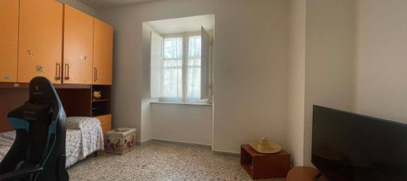 2 Schlafzimmer Haus in Castelliri, Italy, Nr. 56885 24