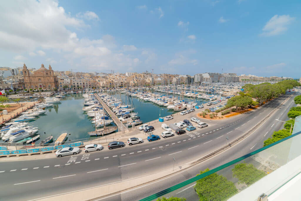 Apartamento de 3 dormitorios en Pieta, Malta No. 4376