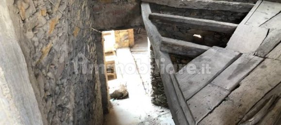 5 rooms Building in Luino, Italy No. 138678 19