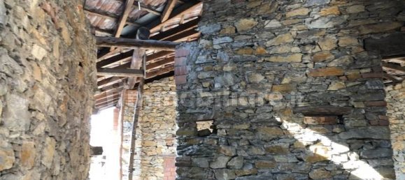 5 rooms Building in Luino, Italy No. 138678 20