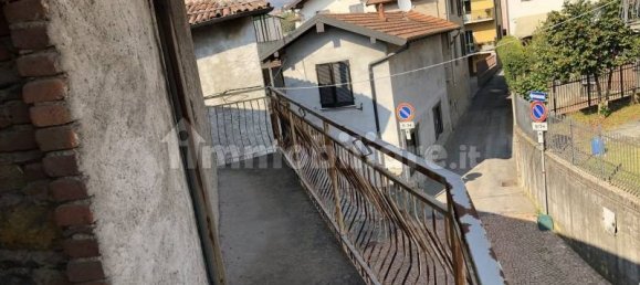 5 rooms Building in Luino, Italy No. 138678 14