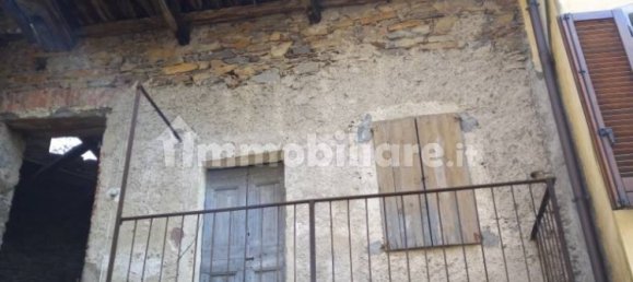 5 rooms Building in Luino, Italy No. 138678 12