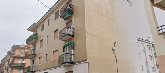 3 rooms Apartment in Pioltello, Italy No. 99851 27