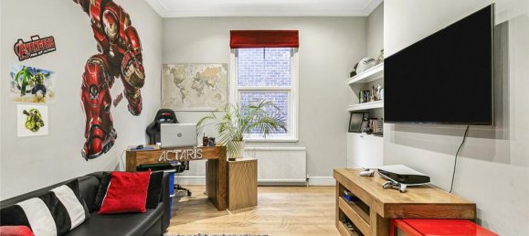 4 bedrooms House in Barnet, United Kingdom No. 6466 6