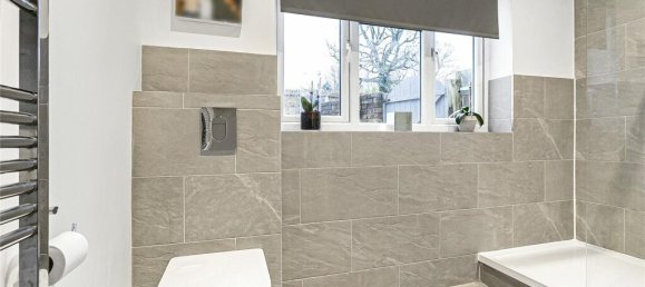 4 bedrooms House in Barnet, United Kingdom No. 6466 10