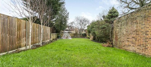 4 bedrooms House in Barnet, United Kingdom No. 6466 4