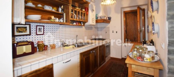 3 bedrooms Villa in Arezzo, Italy No. 83975 7